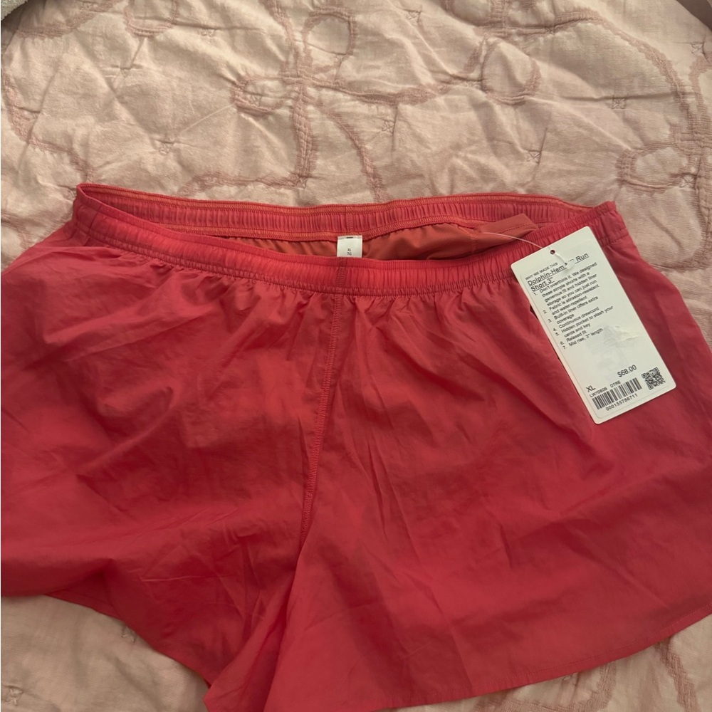 NWT Lululemon Dolphin Hem Shorts